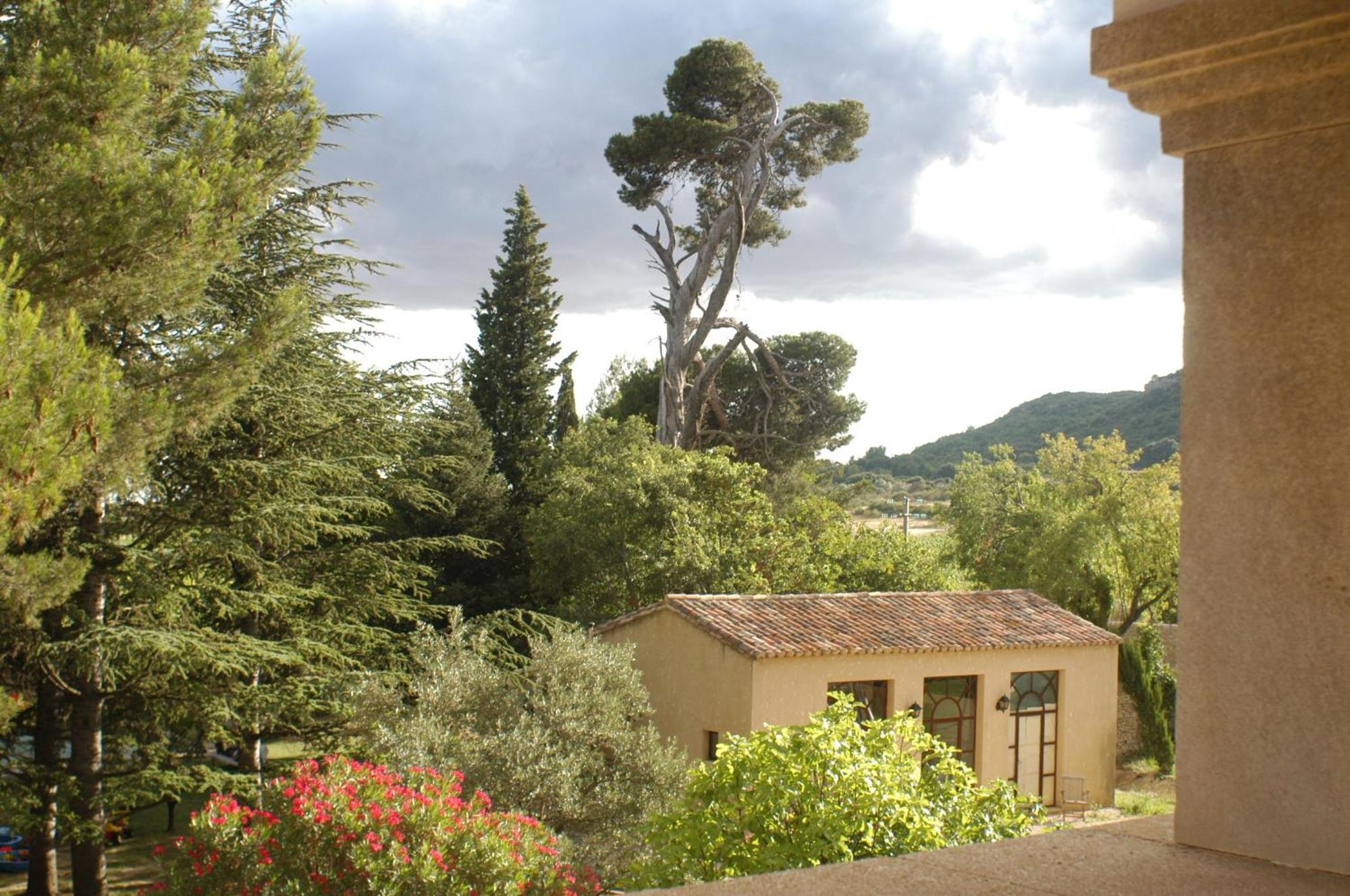 Domaine Des Escaunes Sernhac エクステリア 写真