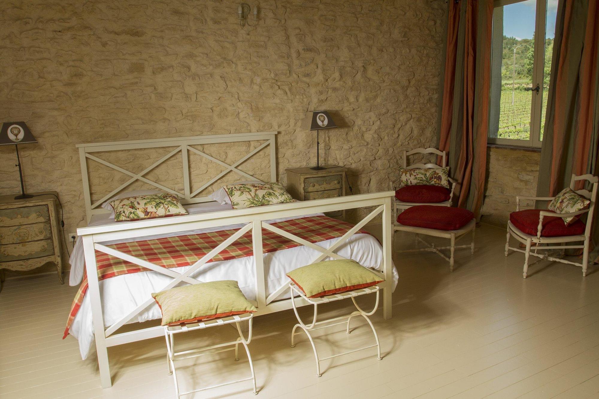 Domaine Des Escaunes Sernhac エクステリア 写真